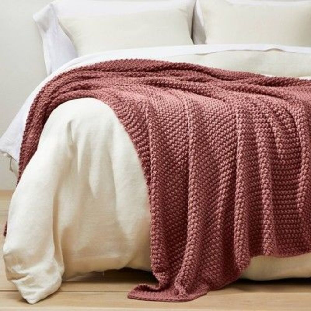 Open Box - Casaluna -  Chunky Knit Bed Blanket Sweater Knit Rose Rose - Picture 3 of 4